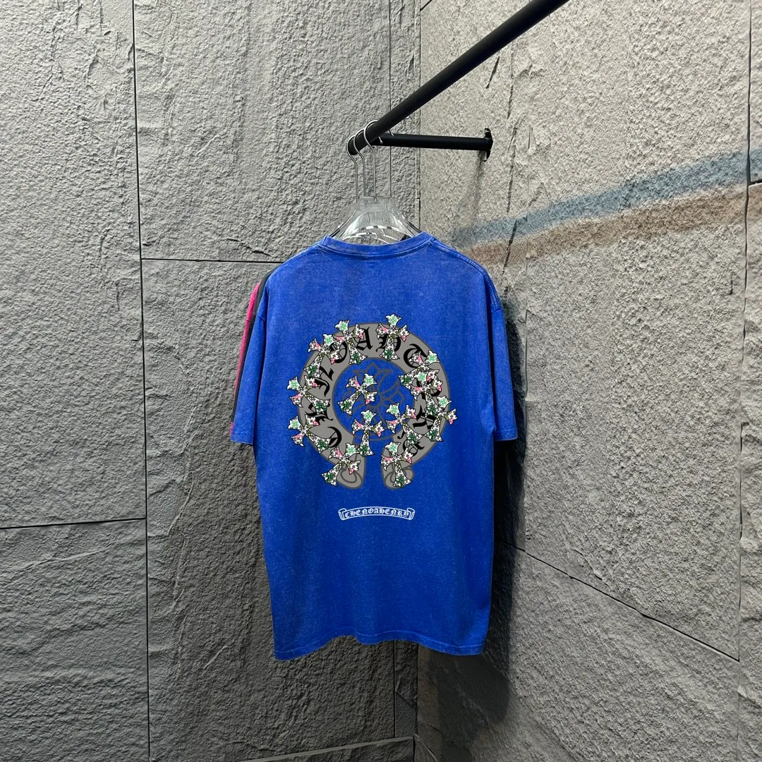 🅿️180 CH* Crow Heart* 2025 spring and summer new style Snowflake distressed washed retro round neck short sleeves Chest and front logo Cross horseshoe print Customized fabric Short-sleeved T-shirt Unisex Size: S M L XL XXL Color: Snowflake Black Snowflake Gray Snowflake Pink Snowflake Blue